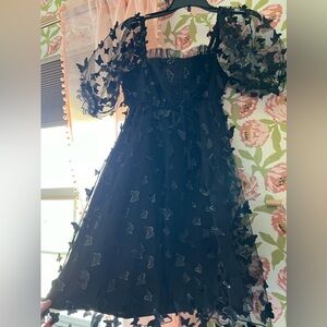 Adorable girls appliquéd dress